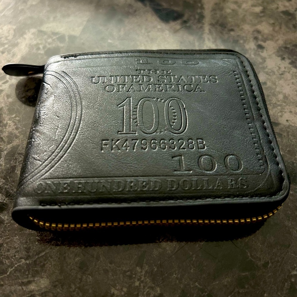 🆕Vintage Black Leather 100 Dollar Bill Zippered Wallet